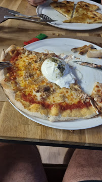Plats et boissons du Pizzeria Atmosphère Italienne à Faverges - n°3