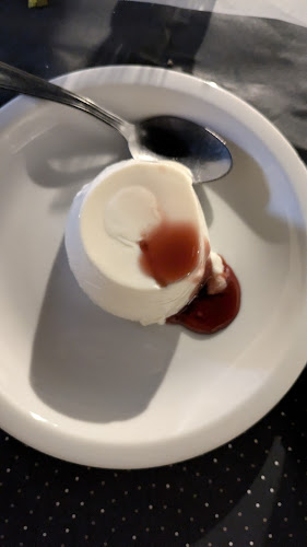 Οι Γεύσεις του Μανώλη - Εστιατόριο