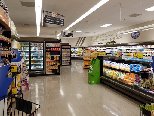 Grocery Store «Kroger», reviews and photos, 26130 Gratiot Ave, Roseville, MI 48066, USA