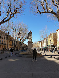 Photo n°18 de le four aix en provence à Salon-de-Provence ()