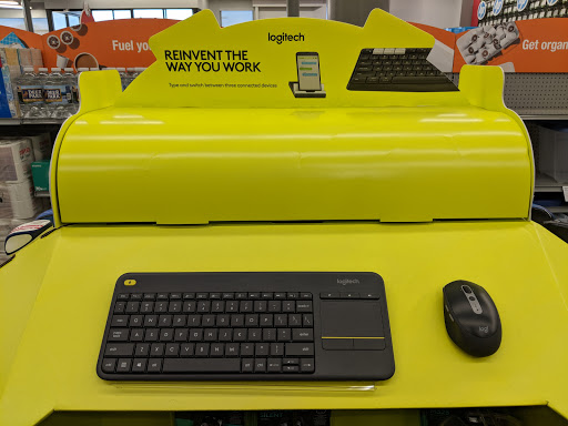 Office Supply Store «Staples», reviews and photos, 9480 Main Street, Fairfax, VA 22031, USA