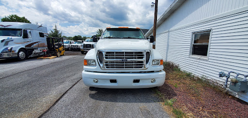 Auto Body Shop «Maaco Collision Repair & Auto Painting», reviews and photos, 6498 Carlisle Pike, Mechanicsburg, PA 17050, USA