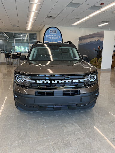 Car Dealer «Sloan Ford», reviews and photos, 415 W Lincoln Hwy, Exton, PA 19341, USA