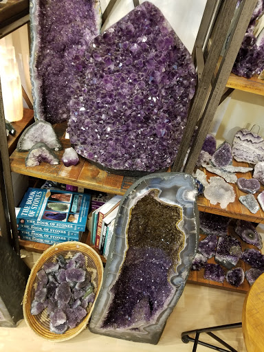 Jewelry Store «Silver Feather Jewelry & Gifts», reviews and photos, 5 St George St B, St Augustine, FL 32084, USA