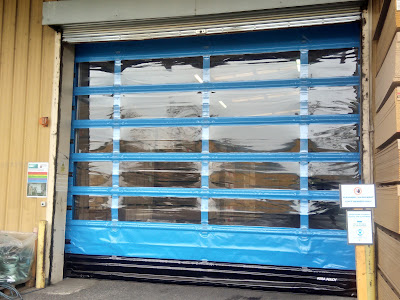 Cuisines SAGNE - Livraison panneaux et plans de travail (Panels and worktops delivery) à La Réole