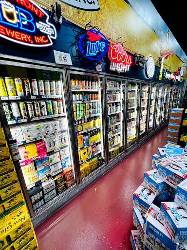 Convenience Store «Circle K», reviews and photos, 130 N Water St, Milwaukee, WI 53202, USA