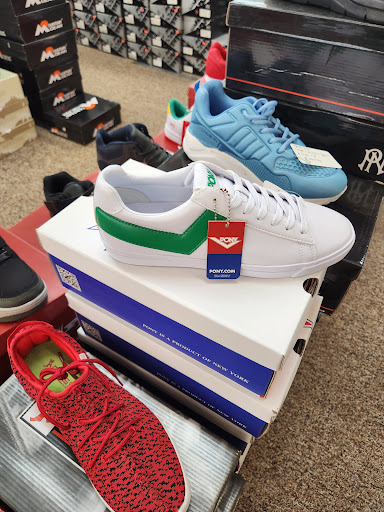 Shopping Mall «Elizabeth Shopping Mall», reviews and photos, 1902 Maryland Ave, Wilmington, DE 19805, USA