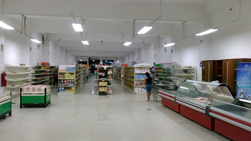 Tiendas Woolworths Iquitos