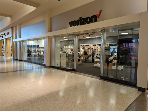 Cell Phone Store «Verizon», reviews and photos, 3902 13th Ave S #526, Fargo, ND 58103, USA