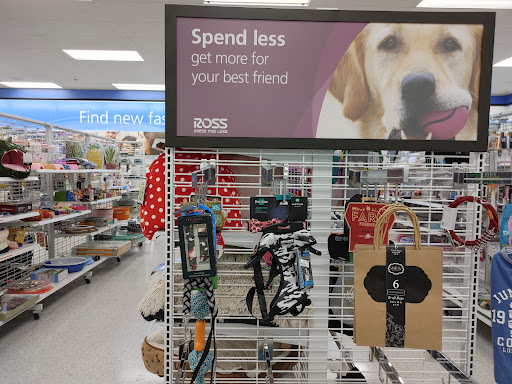 Clothing Store «Ross Dress for Less», reviews and photos, 1700 Lake Woodlands Dr, The Woodlands, TX 77380, USA