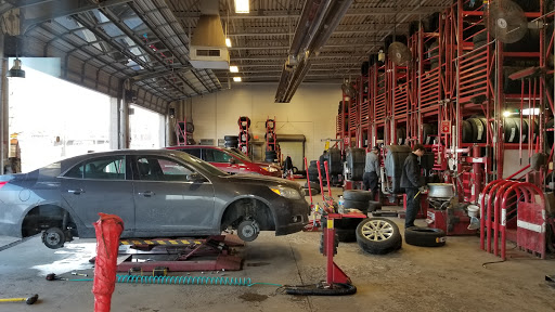 Tire Shop «Discount Tire Store - Stillwater, MN», reviews and photos, 13341 60th St N, Stillwater, MN 55082, USA