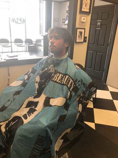 Barber Shop «DaShop Barber Shop», reviews and photos, 9521 S Orange Blossom Trail, Orlando, FL 32837, USA