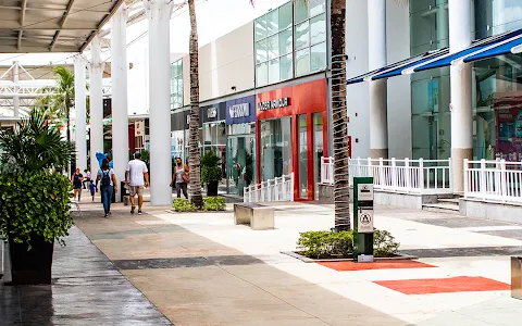 Las Plazas Outlet Cancun image