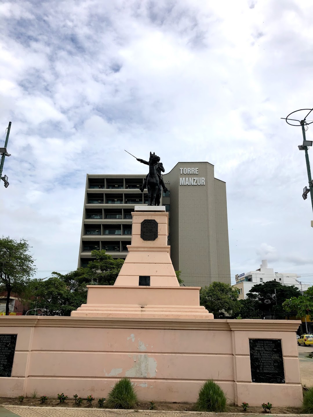 Estatua del Libertador simon bolivar