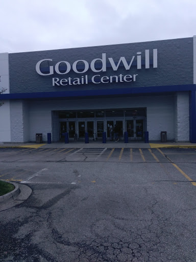 Thrift Store «Goodwill Saville Retail Store», reviews and photos, 1911 Saville Row, Hampton, VA 23666, USA