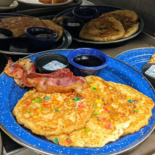 American Restaurant «Cracker Barrel Old Country Store», reviews and photos, 9214 Park W Blvd, Knoxville, TN 37923, USA