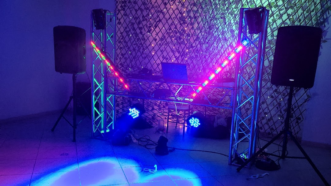 MINITECAS VERTICAL PRODUCCIONESFIESTAS EN ENVIGADO,MEDELLIN,SABANETA,ITAGUI,LA ESTRELLA,SONIDO,TARIMAS,LINE RAIGHT,CARPAS LUCES HUMO,PIROTECNIA,PANTALLAS LED,MONTAJES,SONIDO,PROMS,DESPEDIDAS,EMPRESARIALES
