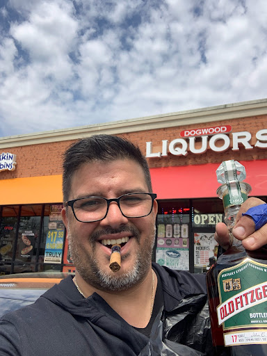 Liquor Store «Dogwood Liquor», reviews and photos, 6900 Dogwood Rd # D, Windsor Mill, MD 21244, USA