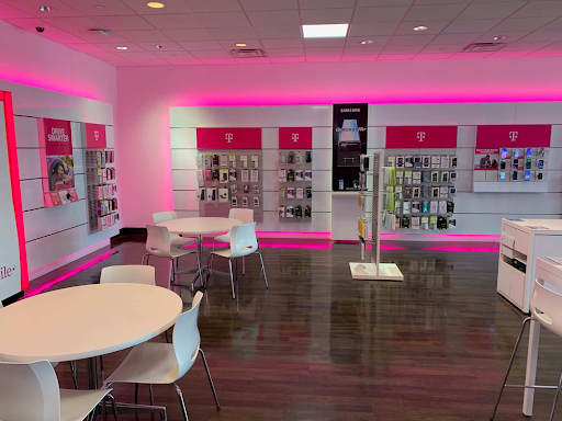 Cell Phone Store «T-Mobile», reviews and photos, 22000 Dulles Retail Plaza #182, Sterling, VA 20166, USA