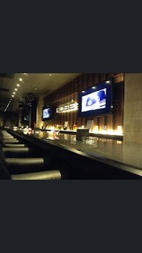 NIGHT BAR ROSE