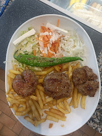 Plats et boissons du Restaurant turc Deniz kebab à Revin - n°5