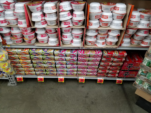 Grocery Store «Superior Grocers», reviews and photos, 9801 Laurel Canyon Blvd, Pacoima, CA 91331, USA