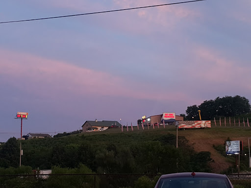 American Restaurant «Cracker Barrel Old Country Store», reviews and photos, 13600 Wolfe Rd, New Freedom, PA 17349, USA