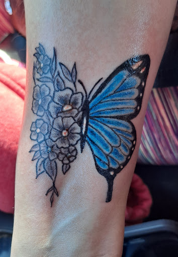 Explore mandalorian tattoo ideas, creative tattoo ideas in Gadsden, available at Zekez Inkz Tattoos & Piercings