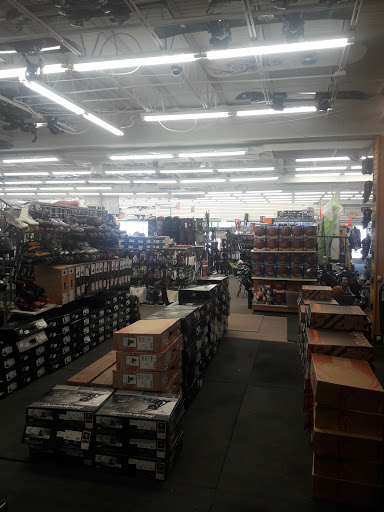 Sporting Goods Store «Play It Again Sports», reviews and photos, 2575 Fairview Ave N, Roseville, MN 55113, USA