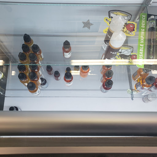 Tobacco Shop «Exit 1 Tobacco», reviews and photos, 135 S Broadway, Salem, NH 03079, USA