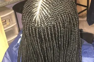 Sakho/nina africain Hair braiding image