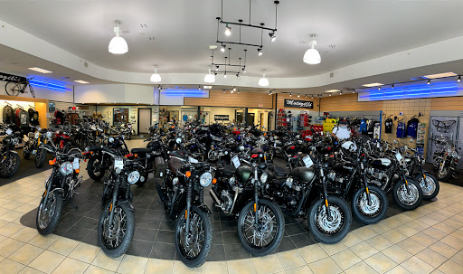 Yamaha Motorcycle Dealer «Triumph Yamaha of Warren», reviews and photos, 4867 Mahoning Ave, Warren, OH 44483, USA
