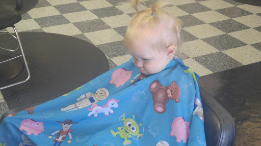 Hair Salon «Smart Looks Family Hair Salon», reviews and photos, 1125 W Pipeline Rd, Hurst, TX 76053, USA