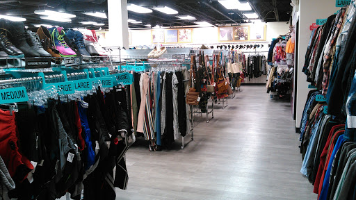 Shopping Mall «Shops at CenterPoint», reviews and photos, 3665 28th St SE, Grand Rapids, MI 49512, USA