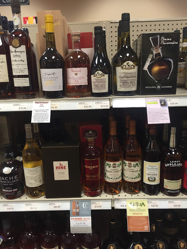 Liquor Store «Pinnacle Wine & Liquor», reviews and photos, 1720 Monroe Ave, Rochester, NY 14618, USA