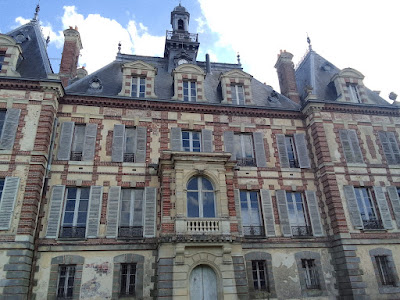 Esplanade du Château à Nogent-le-Roi