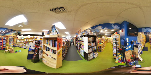 Book Store «Barrington Books», reviews and photos, 184 County Rd, Barrington, RI 02806, USA