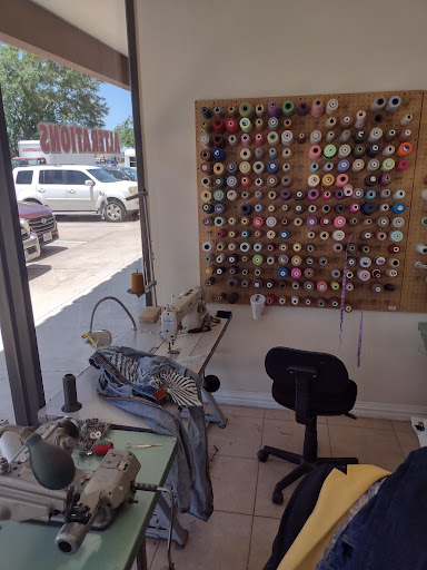 Dry Cleaner «Eagle Cleaners», reviews and photos, 5375 Atascocita Road, Humble, TX 77346, USA