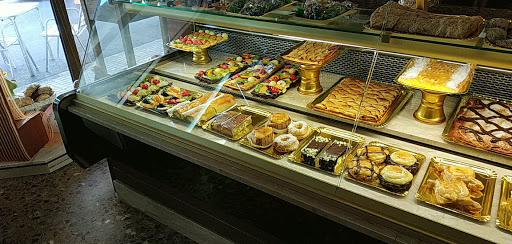 Cafeteria i Pastelería Pa i Més en L'Hospitalet de l'Infant, Tarragona