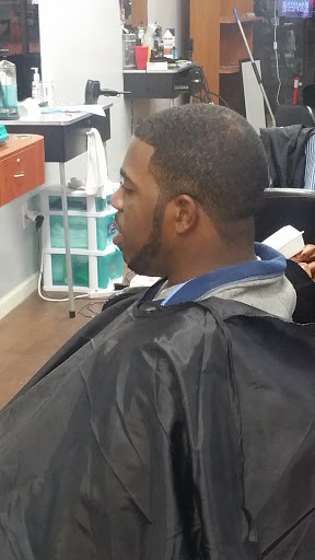 Barber Shop «Marlos Barbershop», reviews and photos, 5917 E 86th St, Indianapolis, IN 46250, USA