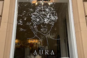 AURA Cosmetics image