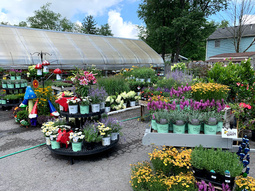 Garden Center «Chesterton Feed & Garden Center», reviews and photos, 400 Locust St, Chesterton, IN 46304, USA