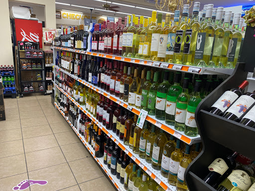 Liquor Store «E-Town Discount Liquor», reviews and photos, 2633 Leitchfield Rd, Elizabethtown, KY 42701, USA