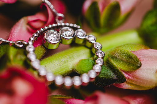 Jewelry Store «Athena Jewelry Gifts & Manufacturing Inc», reviews and photos, 219 E Douglas Ave, Wichita, KS 67218, USA