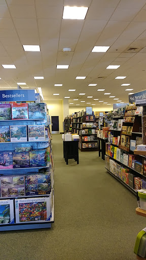 Book Store «Barnes & Noble», reviews and photos, 6510 N Illinois St, Fairview Heights, IL 62208, USA