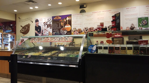 Ice Cream Shop «Cold Stone Creamery», reviews and photos, 706 Kingwood Dr, Kingwood, TX 77339, USA