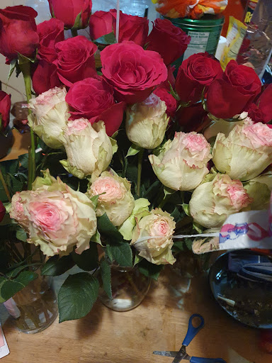 Florist «Flowers and Services», reviews and photos, 13750 Biscayne Blvd, North Miami Beach, FL 33181, USA