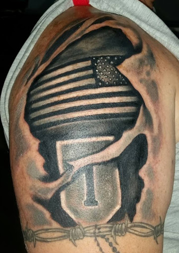 Tattoo Shop «HANGAR 18 TATTOO», reviews and photos, 30 W Main Ave, Myerstown, PA 17067, USA