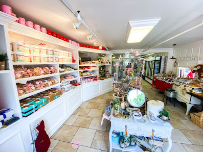 Solvang Bakery 438 Alisal Rd, Solvang, CA 93463