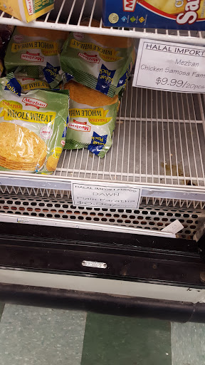 Grocery Store «Halal Import Food Market», reviews and photos, 701 E Pioneer Pkwy, Arlington, TX 76010, USA
